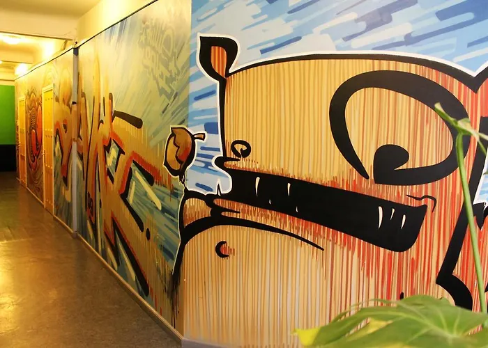 Naughty Squirrel Backpackers *