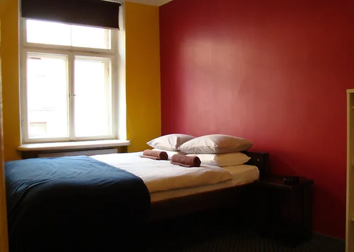 旅馆 顽皮松鼠背包客旅舍 里加